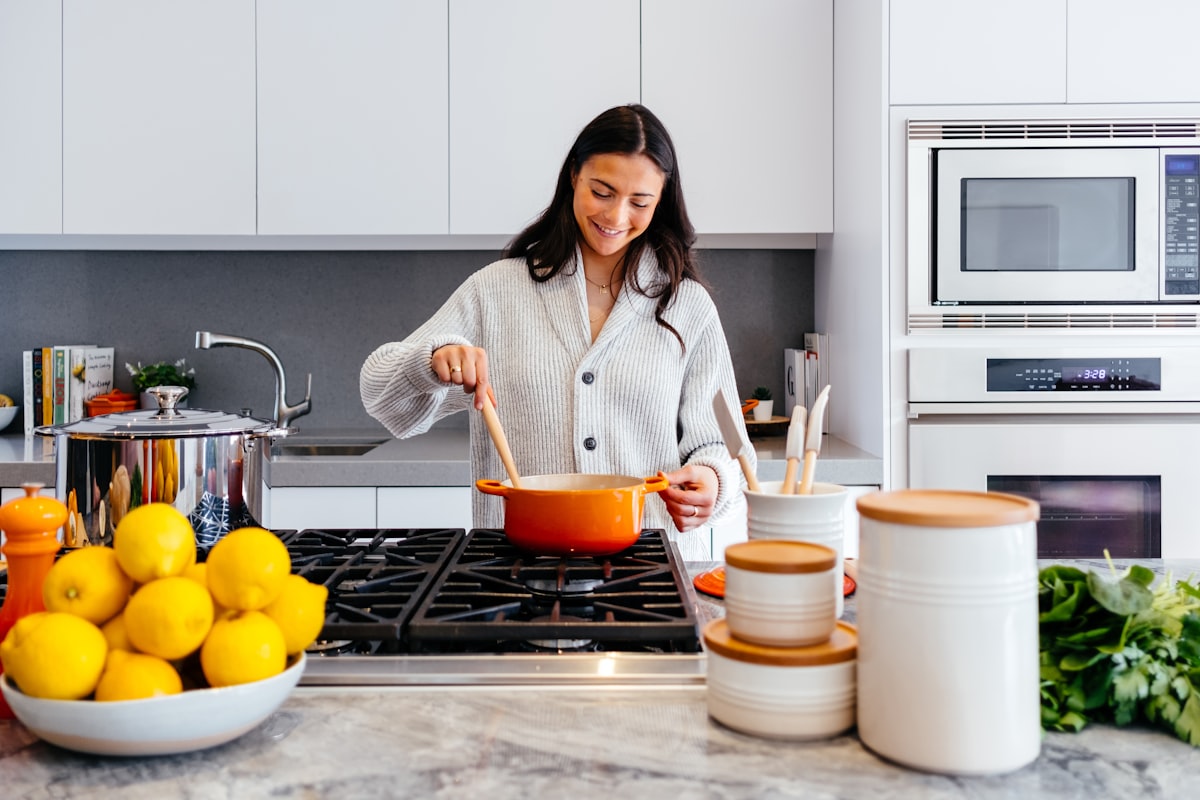 Kitchen Cookware and Ceramics